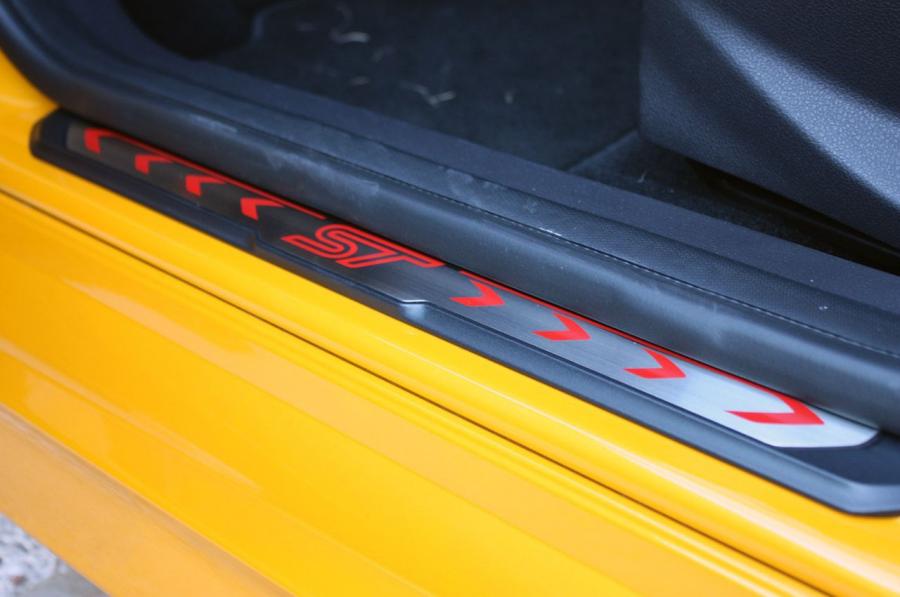  Ford Focus ST 2013 года  (фото 60 из 92)